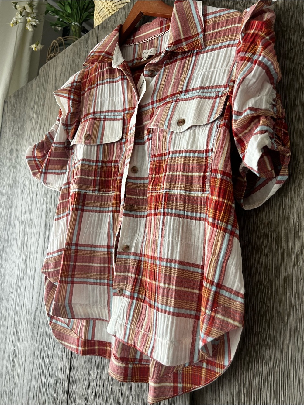 Pilcro The Ozzie ruffle sleeve plaid shirt from Anthropology - Picture 2 of 7